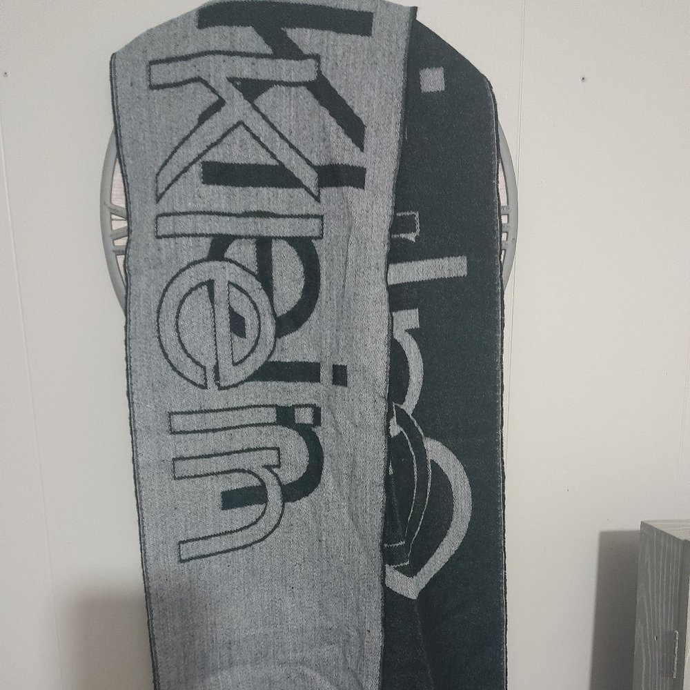 Calvin klein scarf